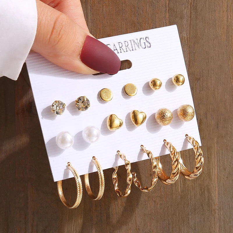 Gold Geometric Pearl Earrings Set – A Perfect Fusion of Elegance and Modern Design