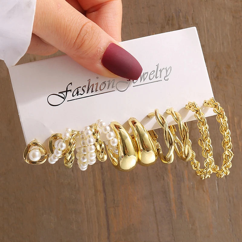 Gold Geometric Pearl Earrings Set – A Perfect Fusion of Elegance and Modern Design