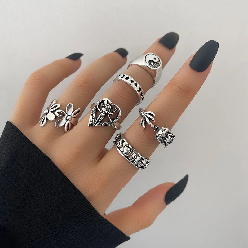 30pcs /Elegance and Creativity Rings Collection