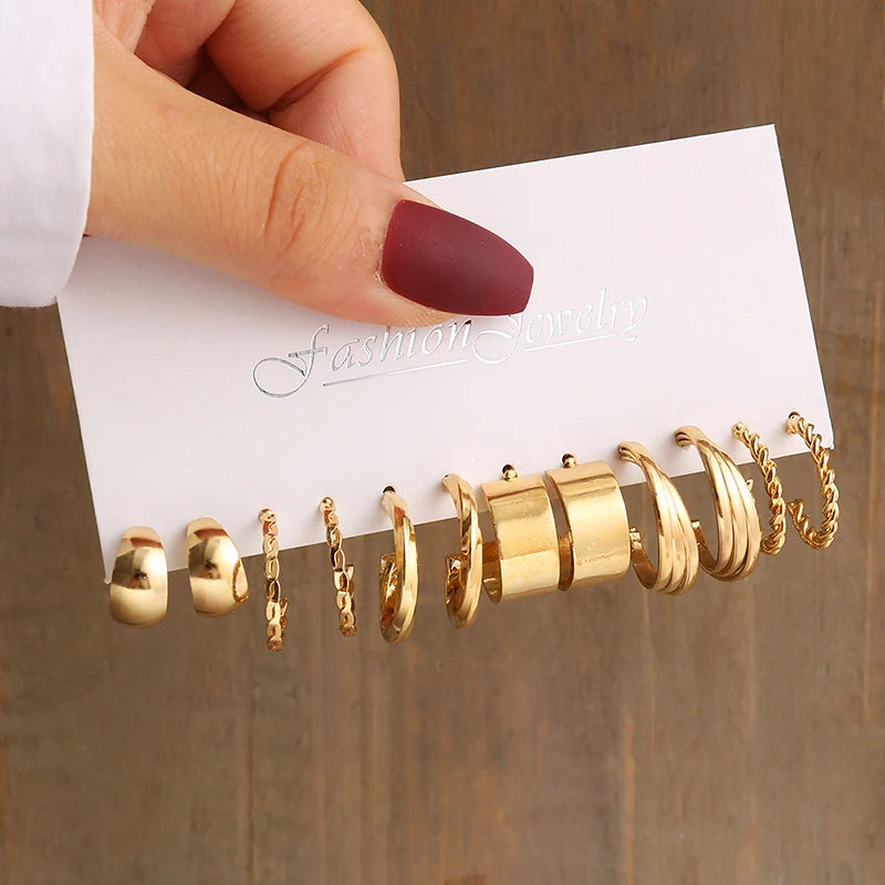 Gold Geometric Pearl Earrings Set – A Perfect Fusion of Elegance and Modern Design