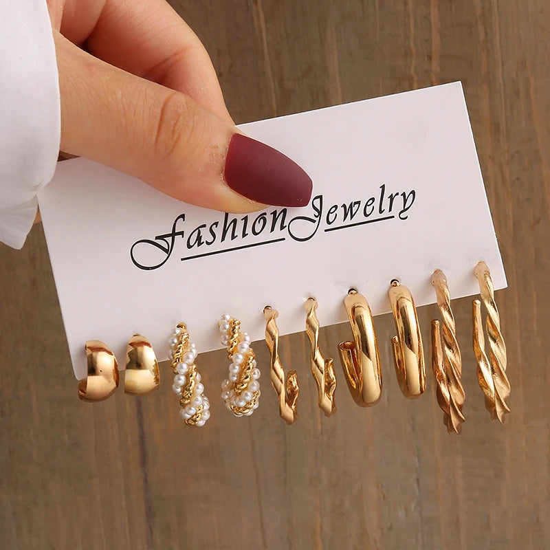 Gold Geometric Pearl Earrings Set – A Perfect Fusion of Elegance and Modern Design