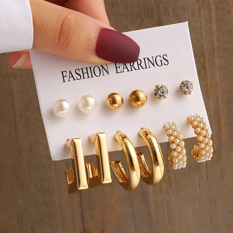 Gold Geometric Pearl Earrings Set – A Perfect Fusion of Elegance and Modern Design