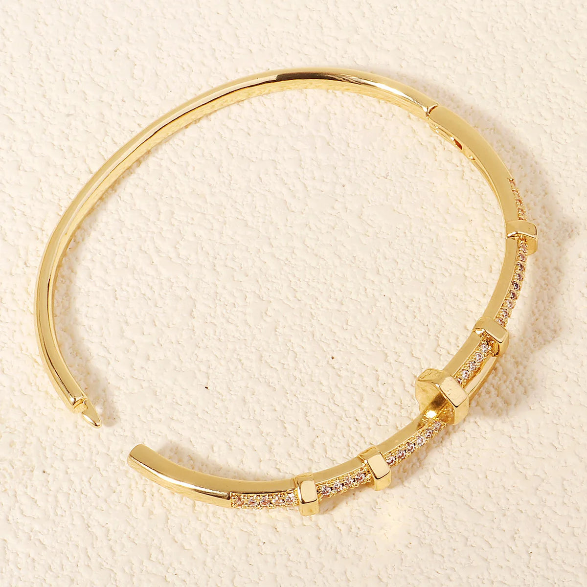 Miallo Royal Zircon Nail Bracelet – Luxury Women's Jewelry for Glamorous Events and Timeless Elegance