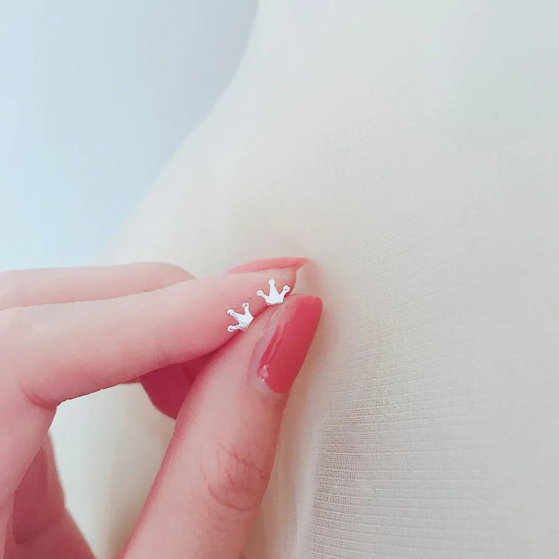 Heart Stud Earrings: Minimalist and Hypoallergenic Silver Star Design – Perfect Daily Wear Jewelry Gift for Women and Girls
