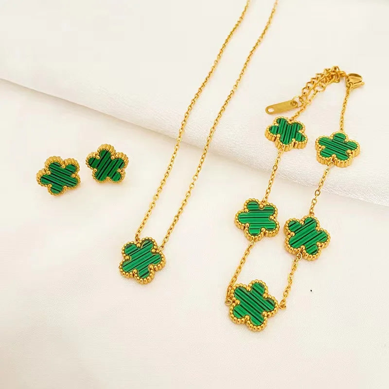 3-Piece Jewelry Set – Necklace, Bracelet, and Earrings with an elegant plum