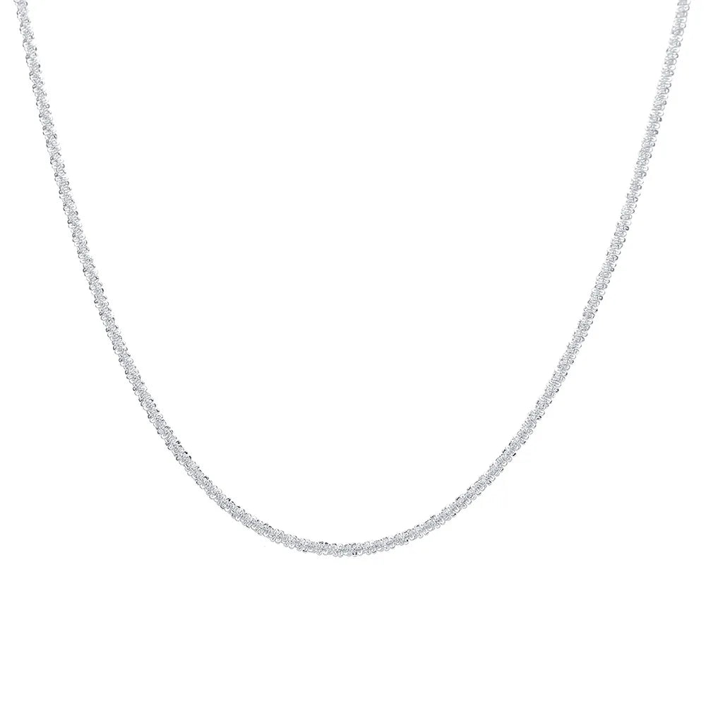Silver Sparkling Necklace – A Trendy, Elegant Accessory to Shine in Every Occasion