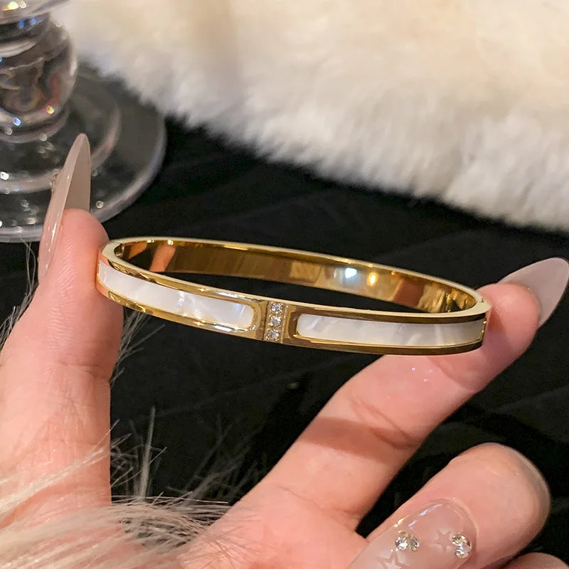 Gold-Plated Titanium Steel Bracelet with Zircon Inlay – A Timeless Classic for Women's Daily Chic