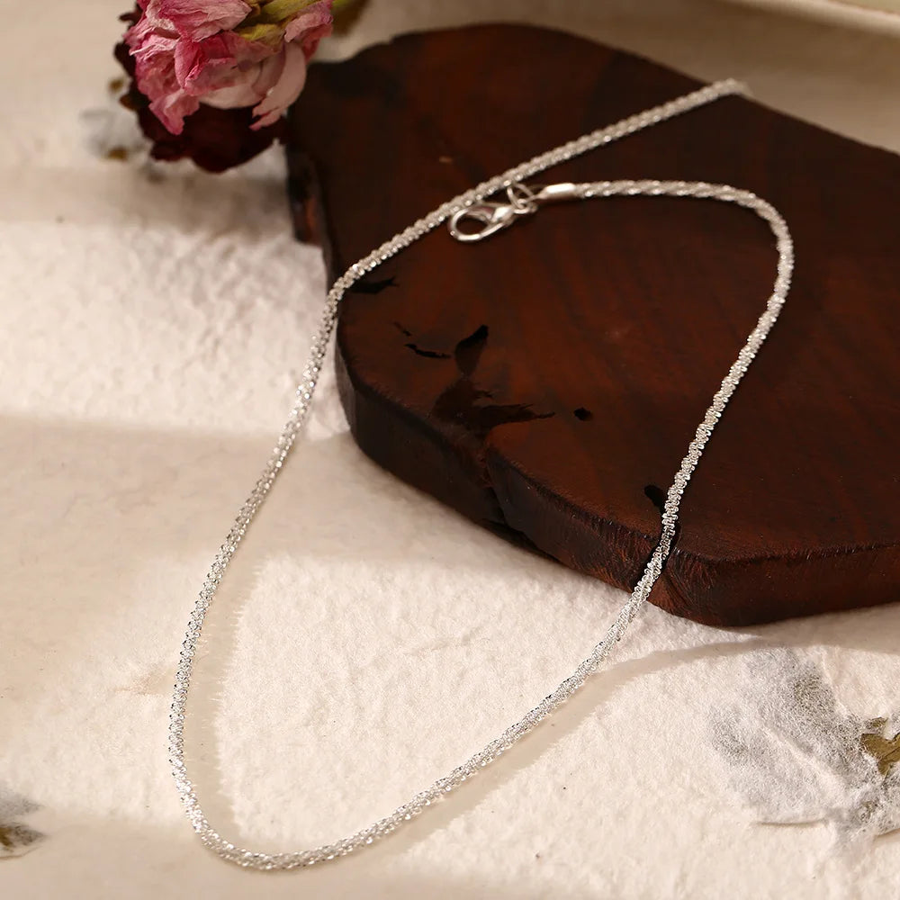 Silver Sparkling Necklace – A Trendy, Elegant Accessory to Shine in Every Occasion
