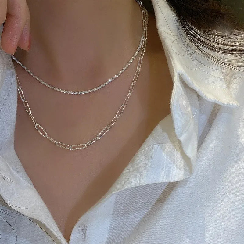 Silver Sparkling Necklace – A Trendy, Elegant Accessory to Shine in Every Occasion