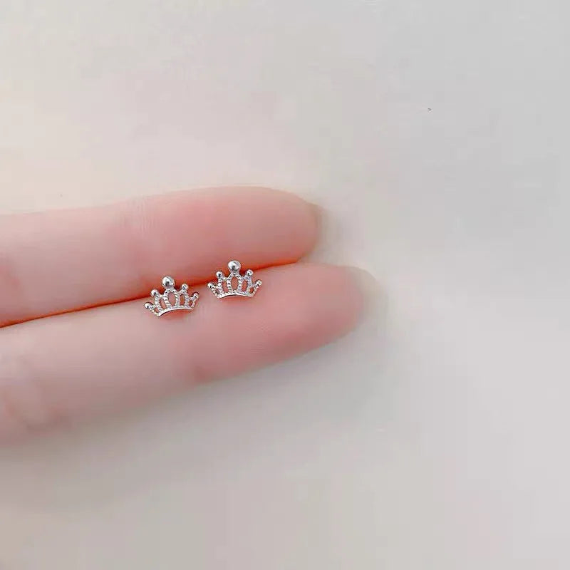 Heart Stud Earrings: Minimalist and Hypoallergenic Silver Star Design – Perfect Daily Wear Jewelry Gift for Women and Girls