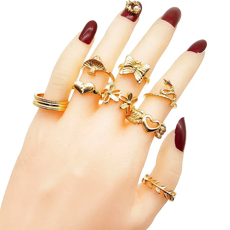 30pcs /Elegance and Creativity Rings Collection