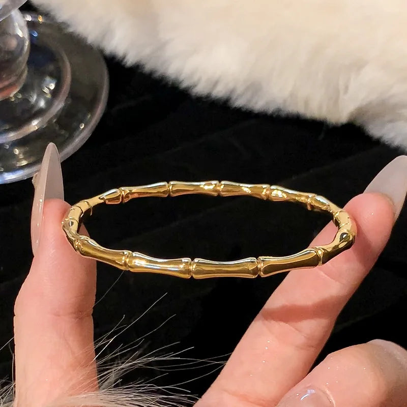Gold-Plated Titanium Steel Bracelet with Zircon Inlay – A Timeless Classic for Women's Daily Chic