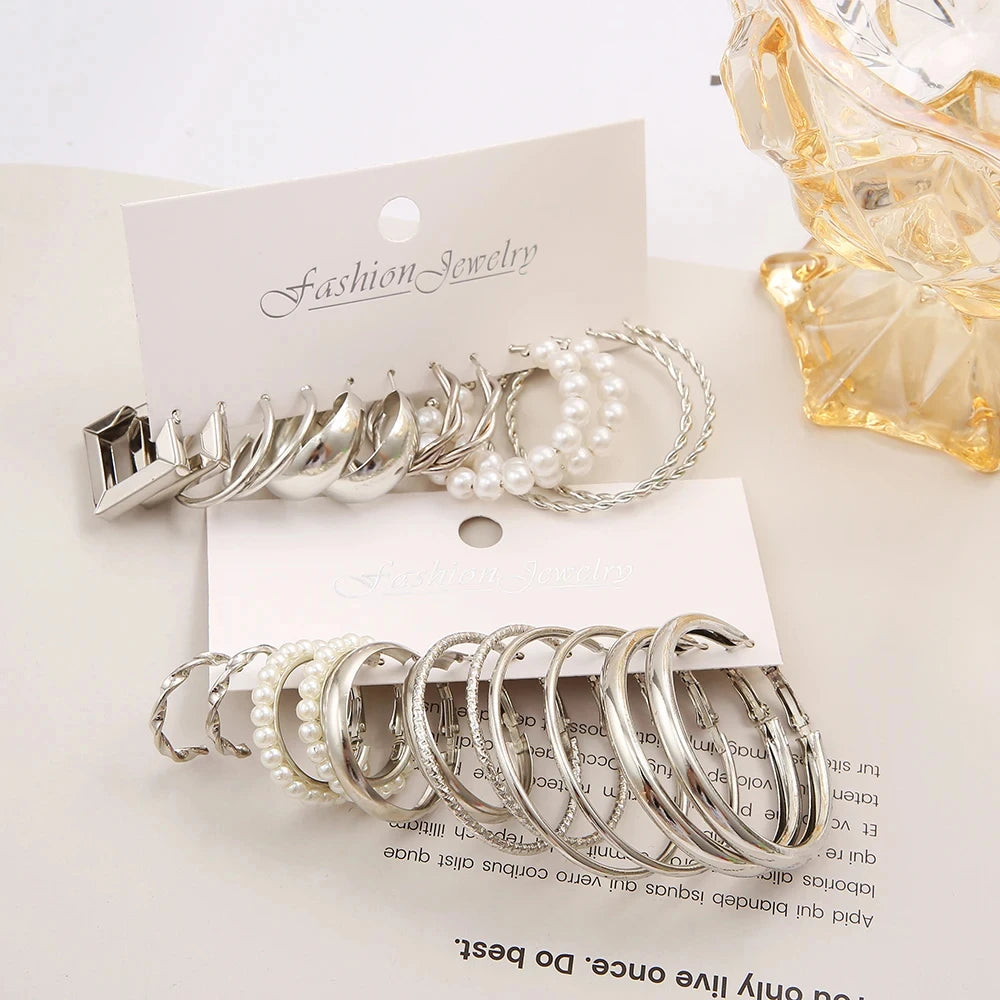 Y2K Vintage Silver Pearl Geometric Hoop Earring Set – Round, Circle, and Square Designs for a Sophisticated Look