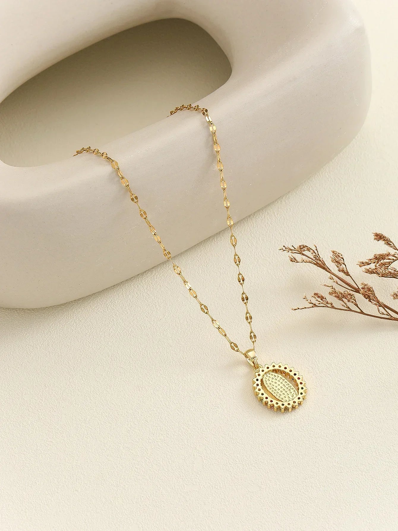 Enchanting Celestial Necklace – A Classic Embodiment of Elegance and Grace