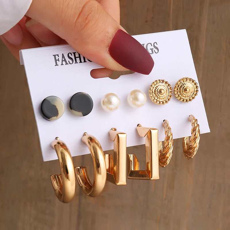 Gold Geometric Pearl Earrings Set – A Perfect Fusion of Elegance and Modern Design