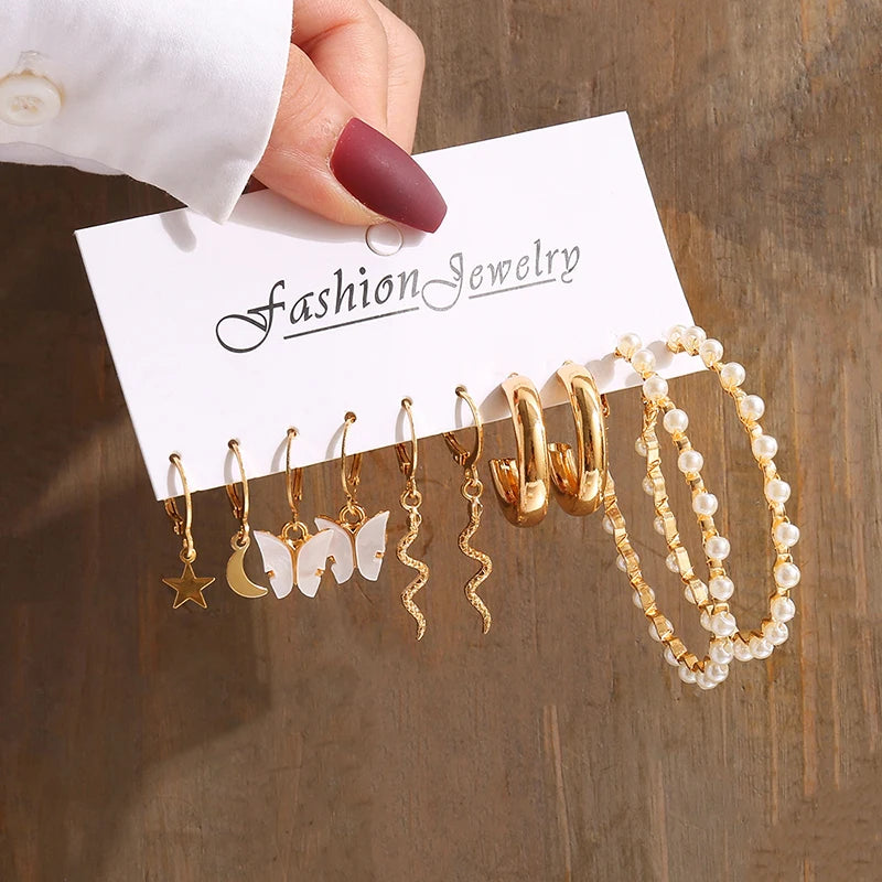 Gold Geometric Pearl Earrings Set – A Perfect Fusion of Elegance and Modern Design