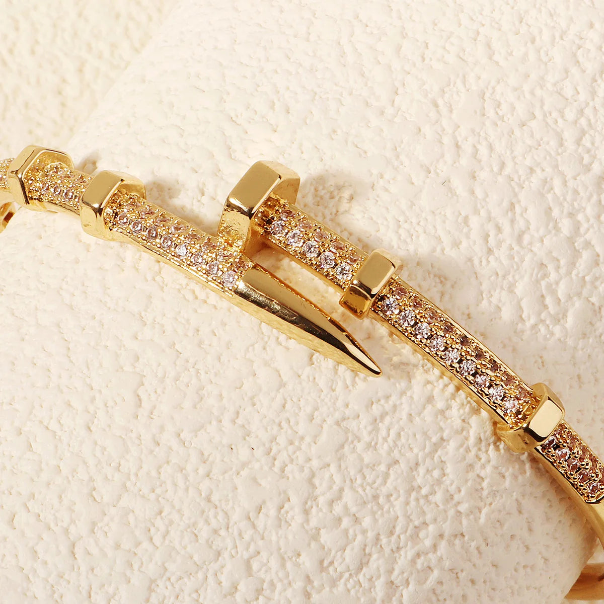 Miallo Royal Zircon Nail Bracelet – Luxury Women's Jewelry for Glamorous Events and Timeless Elegance