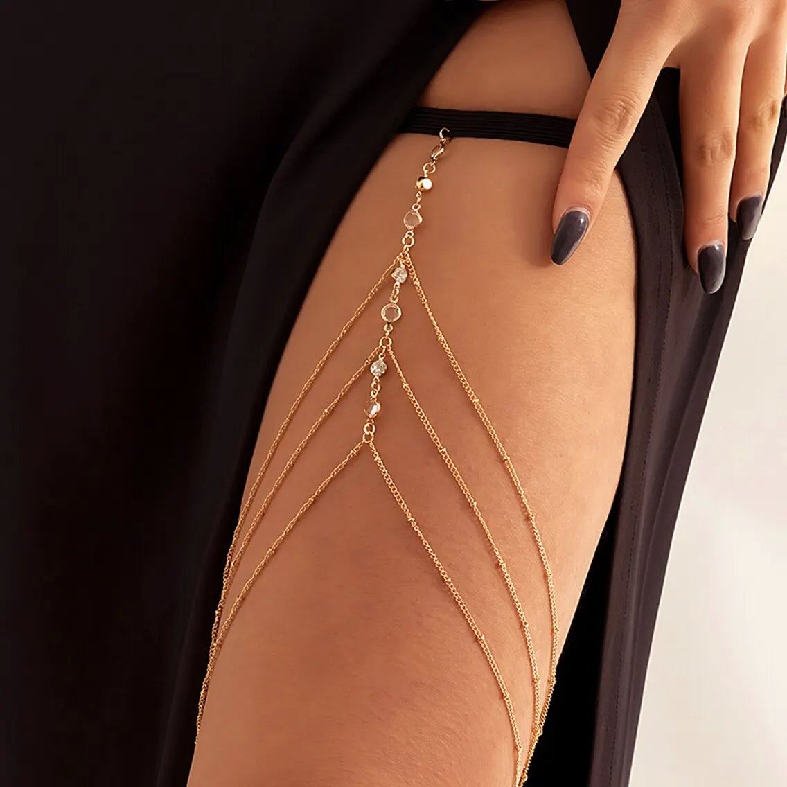 Bohemian Crystal Thigh Chain – Unique Summer Elegance with Sparkling Feminine Charm
