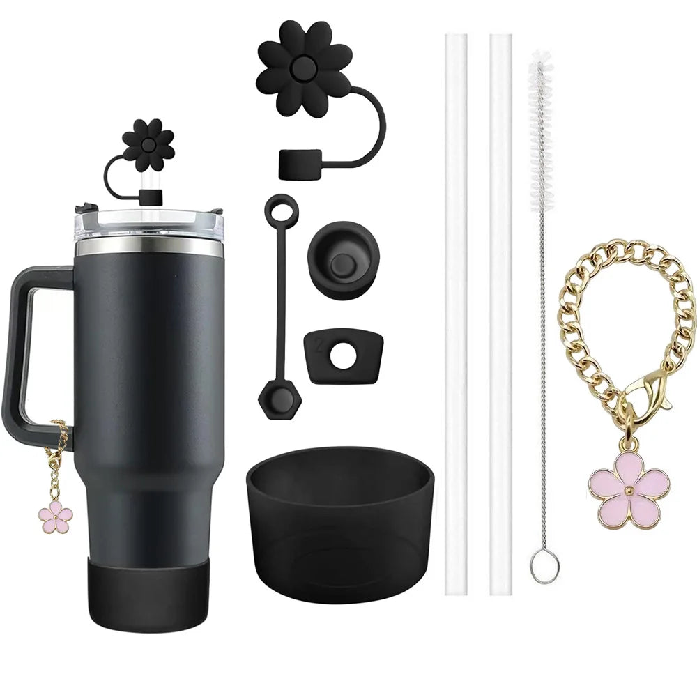 Set de accesorios de lujo 9 en 1 para Stanley Cup: tapón antiderrames, cubrepajitas, funda antideslizante, cepillo de limpieza y elegante dije de flor Chainley Cup.