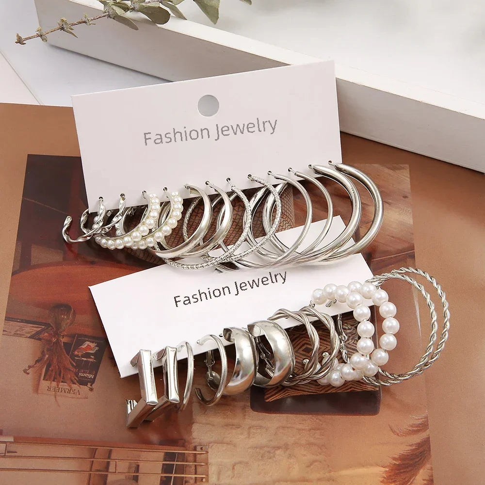 Y2K Vintage Silver Pearl Geometric Hoop Earring Set – Round, Circle, and Square Designs for a Sophisticated Look