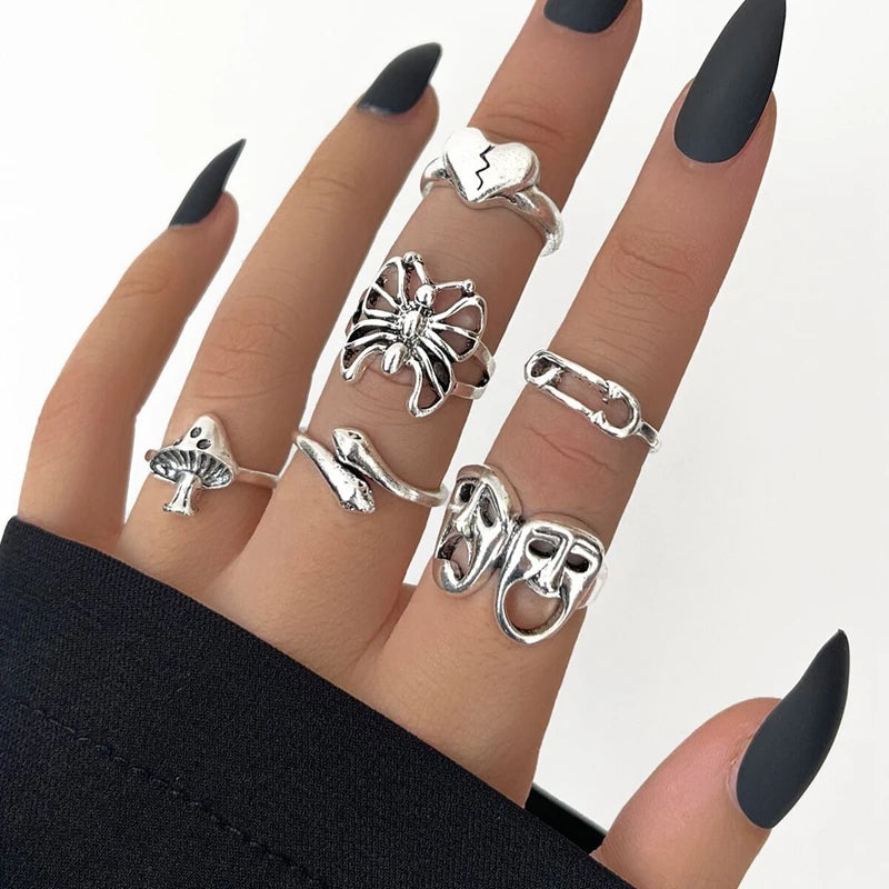 30pcs /Elegance and Creativity Rings Collection