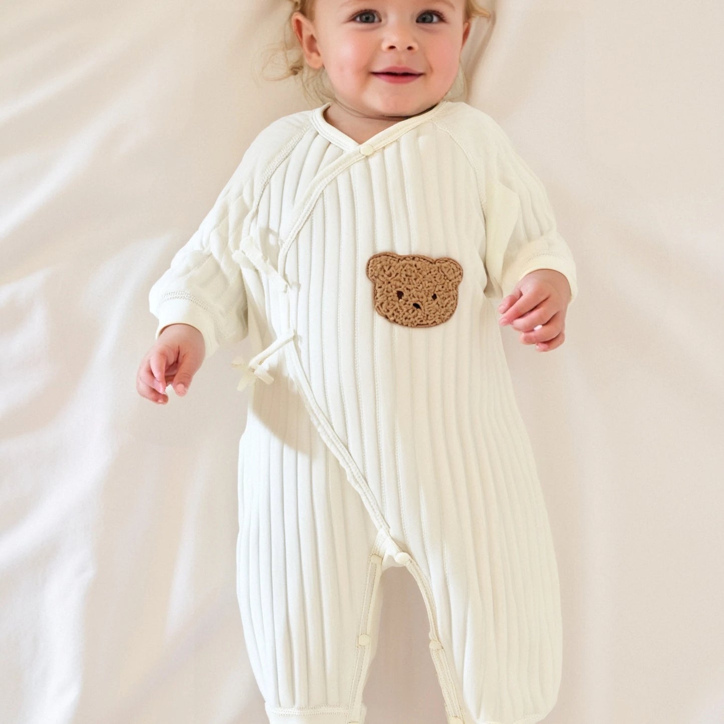 Winter Baby Romper with Long Sleeves – Minimalist One-Piece Design for Timeless Warmth & Effortless Style
