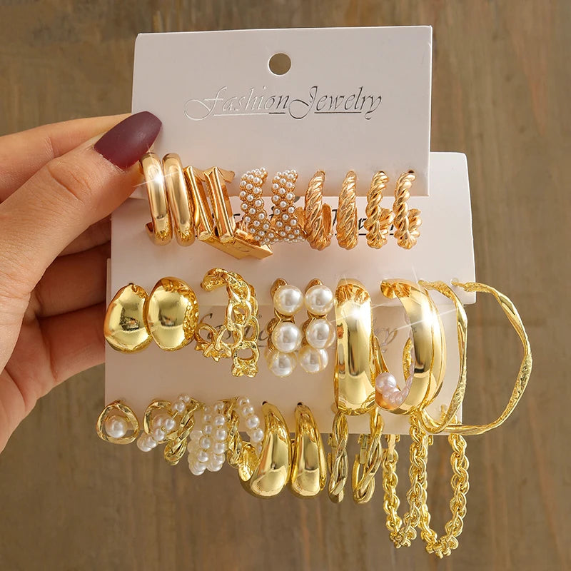Gold Geometric Pearl Earrings Set – A Perfect Fusion of Elegance and Modern Design