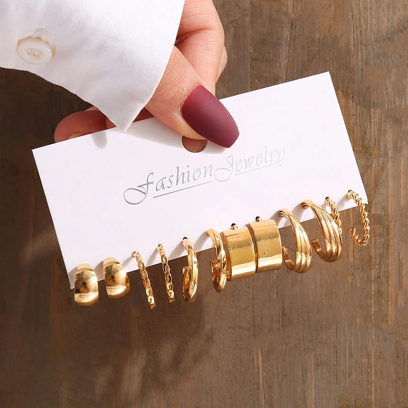 Gold Geometric Pearl Earrings Set – A Perfect Fusion of Elegance and Modern Design