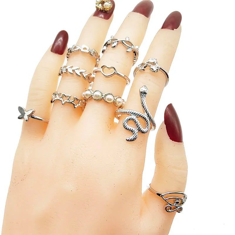 30pcs /Elegance and Creativity Rings Collection