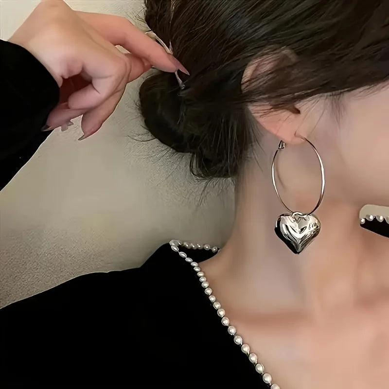Elegant Heart Hoop Earrings – Luxe Alloy Jewelry for Women, Perfect for Romantic Evenings and Stylish Getaways