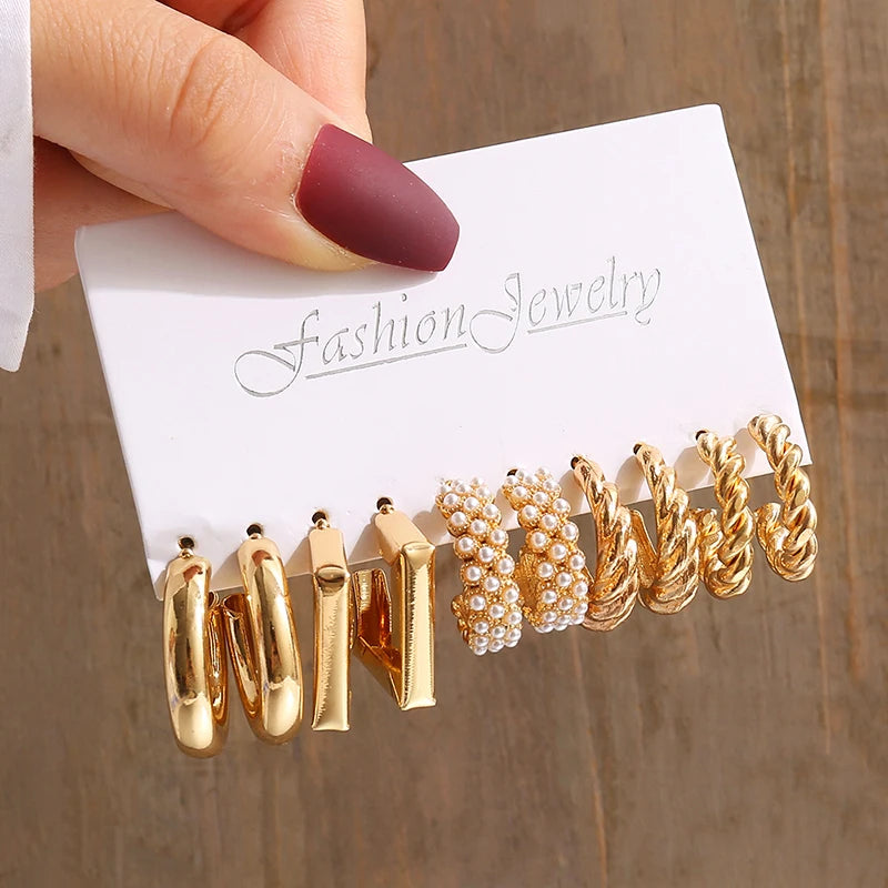 Gold Geometric Pearl Earrings Set – A Perfect Fusion of Elegance and Modern Design