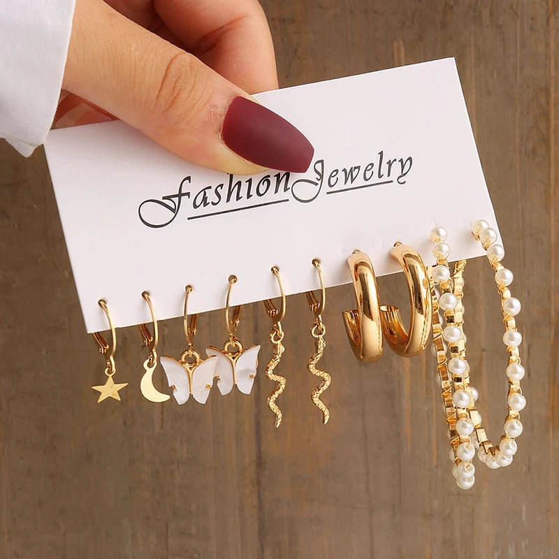 Gold Geometric Pearl Earrings Set – A Perfect Fusion of Elegance and Modern Design