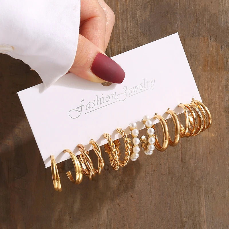 Gold Geometric Pearl Earrings Set – A Perfect Fusion of Elegance and Modern Design