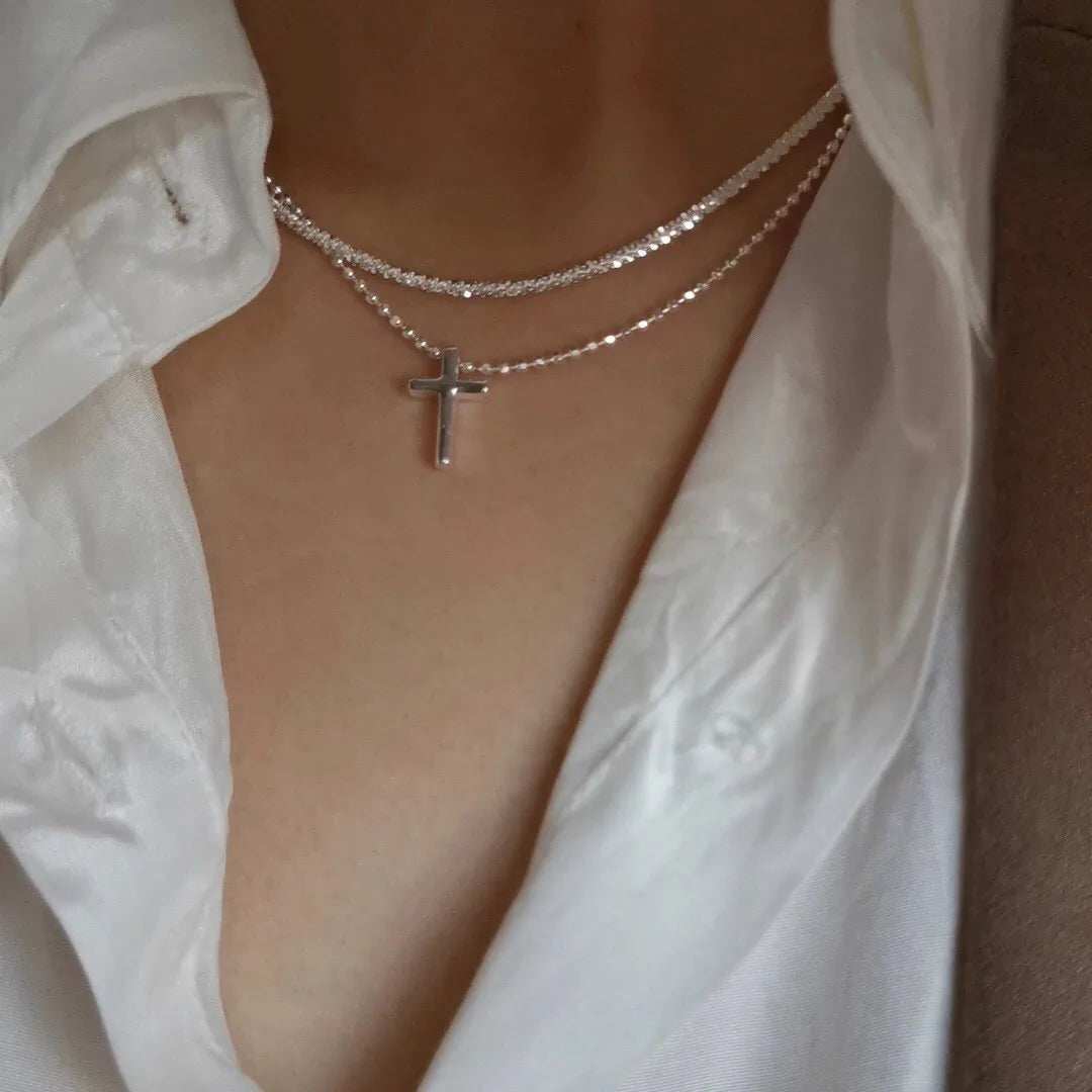 Silver Sparkling Necklace – A Trendy, Elegant Accessory to Shine in Every Occasion