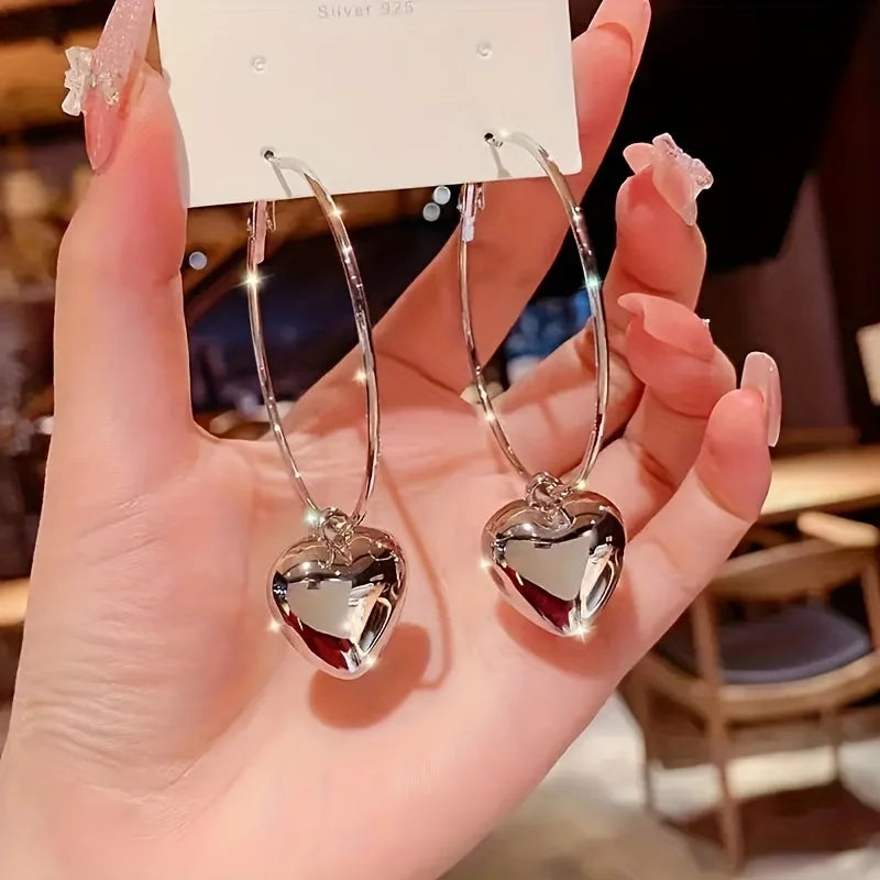 Elegant Heart Hoop Earrings – Luxe Alloy Jewelry for Women, Perfect for Romantic Evenings and Stylish Getaways