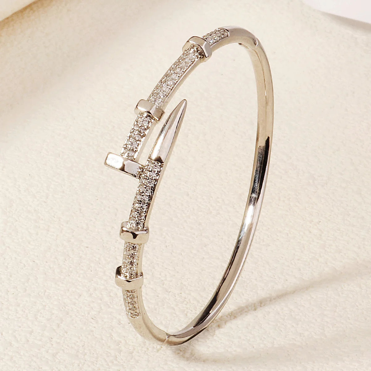 Miallo Royal Zircon Nail Bracelet – Luxury Women's Jewelry for Glamorous Events and Timeless Elegance