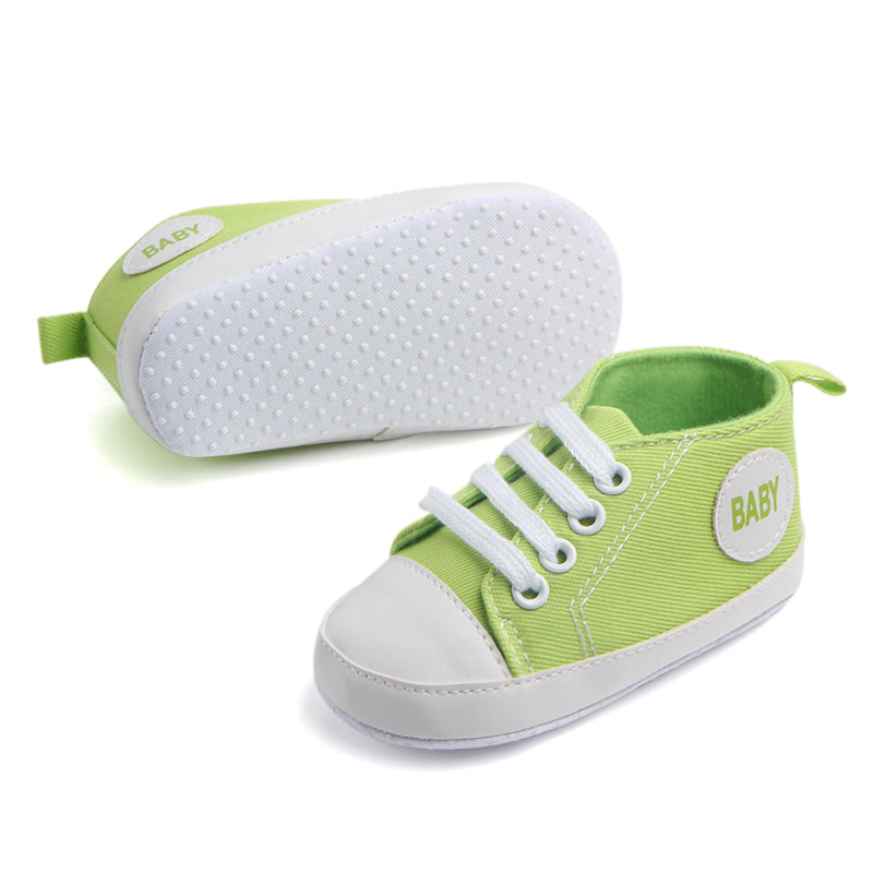 Luxury First-Step Shoes - Classic Star Design That Turns Heads for Your Little One"