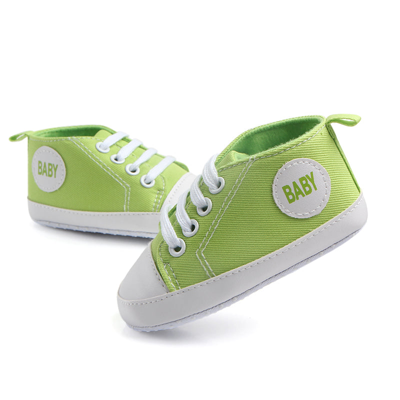 Luxury First-Step Shoes - Classic Star Design That Turns Heads for Your Little One"