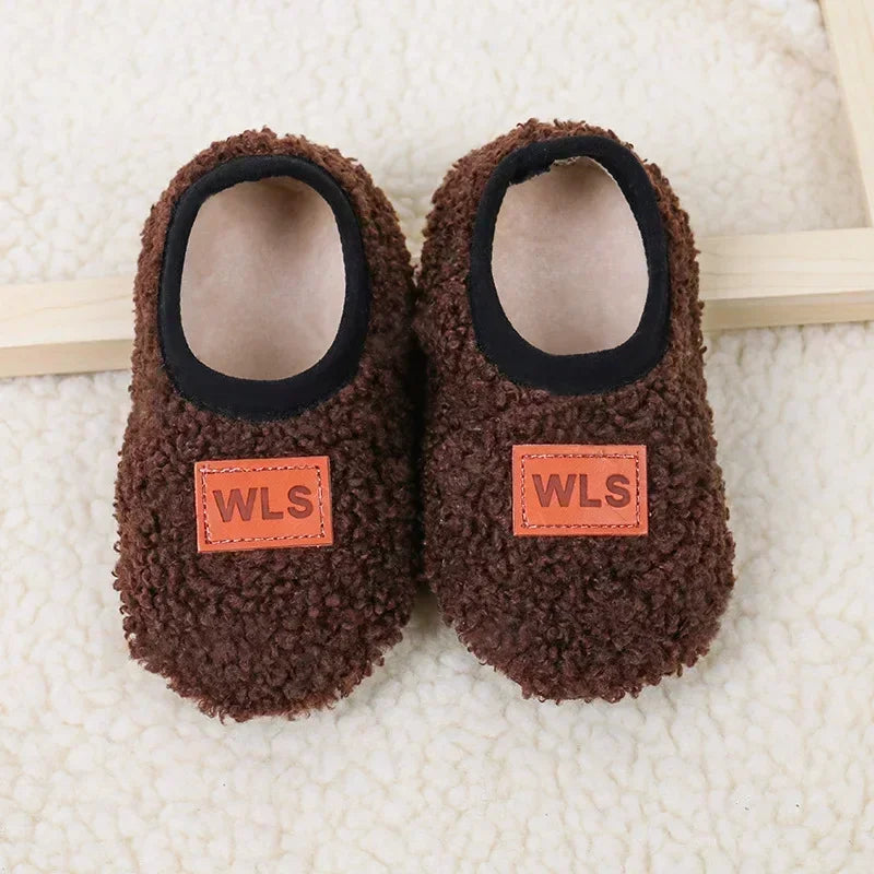 Soft Sole Baby Slippers with Plush Design, Perfect for Indoor Walking, Anti-Slip and Safe for Boys and Girls.