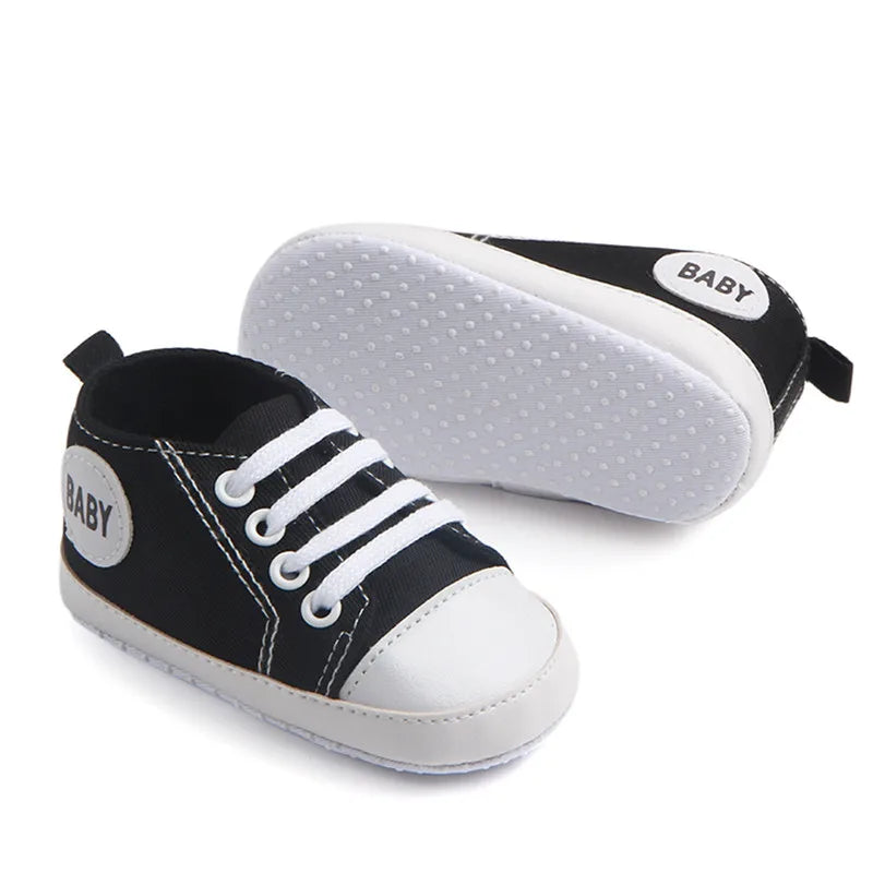 Luxury First-Step Shoes - Classic Star Design That Turns Heads for Your Little One"