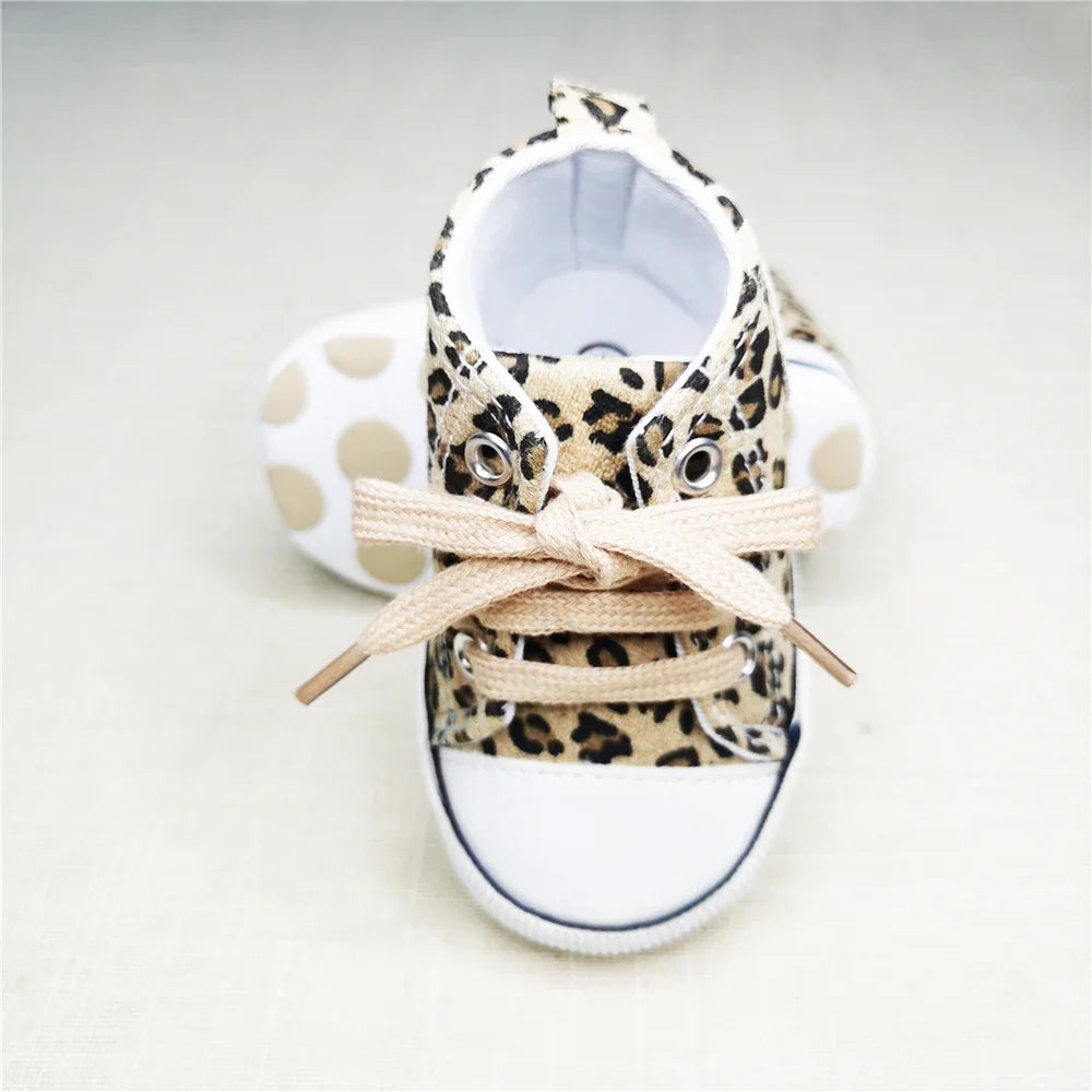 Chic Star-Print Baby Shoes – Stylish & Non-Slip for Early Walkers