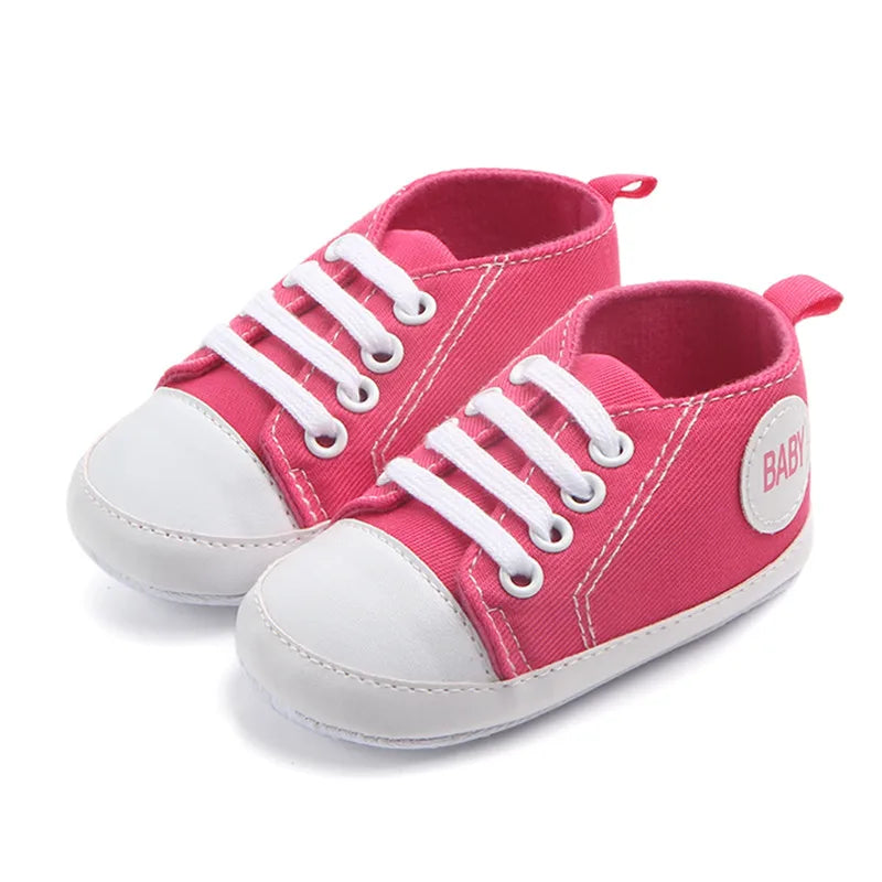 Luxury First-Step Shoes - Classic Star Design That Turns Heads for Your Little One"