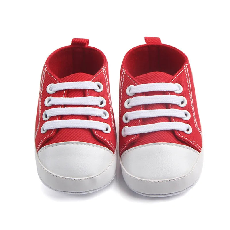 Luxury First-Step Shoes - Classic Star Design That Turns Heads for Your Little One"