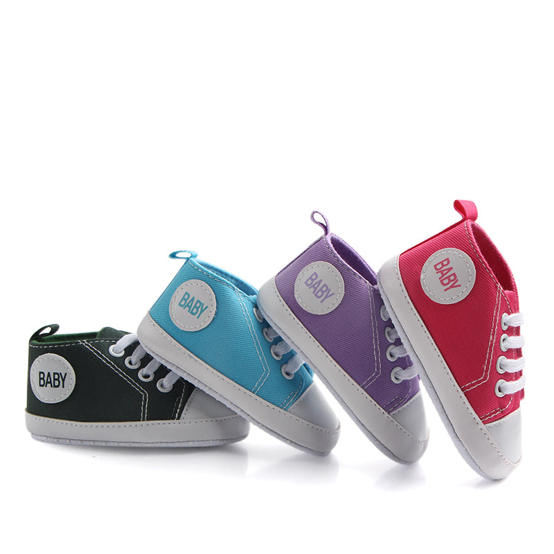 Luxury First-Step Shoes - Classic Star Design That Turns Heads for Your Little One"